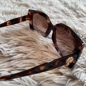 Authentic Women’s MICHEAL KORS Sunglasses NWOT’s